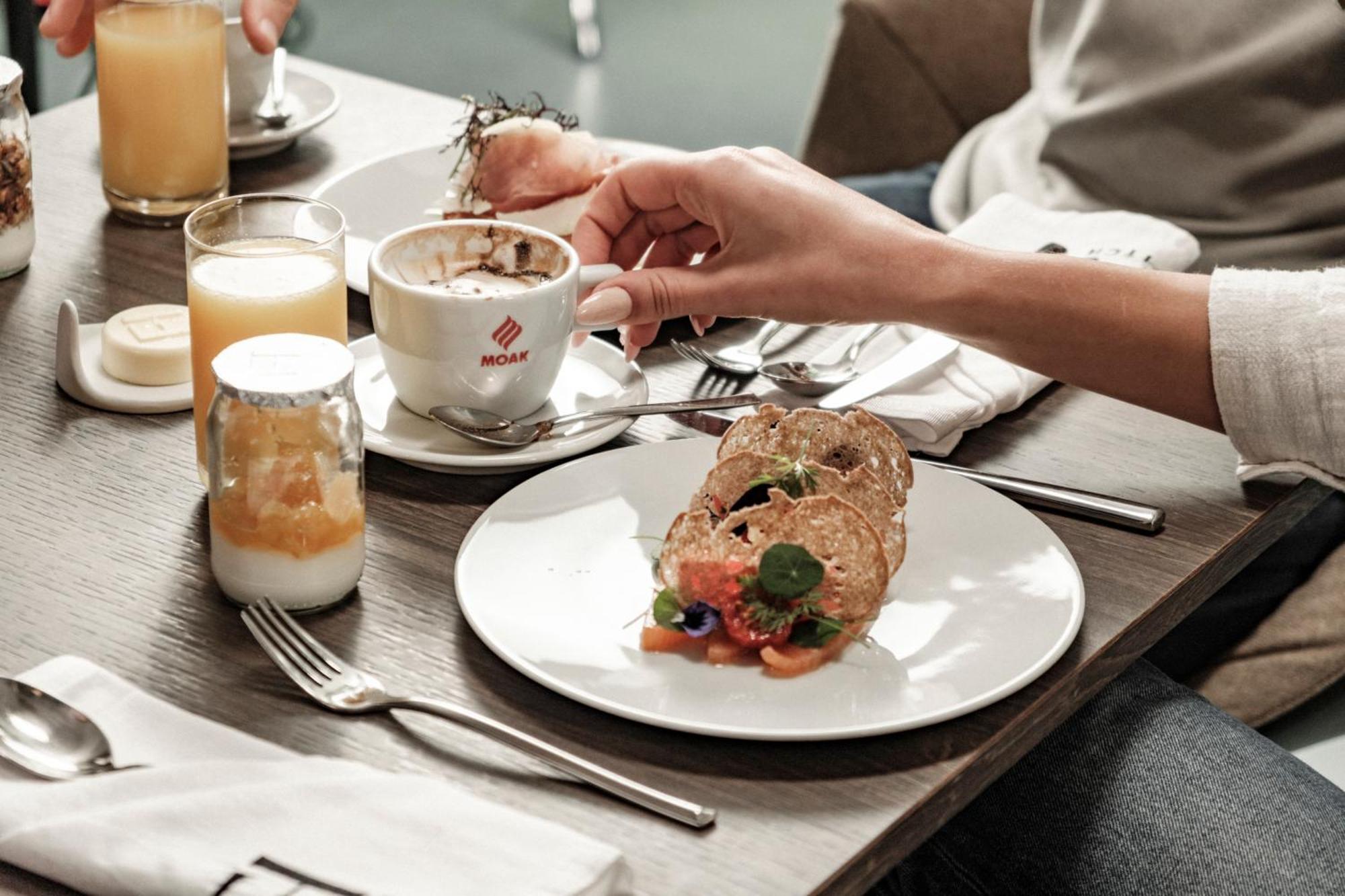 Fitch Hotel Saint Julian's Екстериор снимка